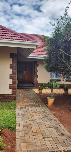 อพาร์ทเมนท์ | 3 ห้องนอน