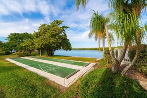 Sportplatz