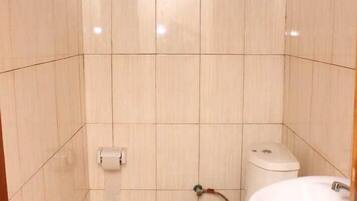Executive appartement | Badkamer | Pantoffels