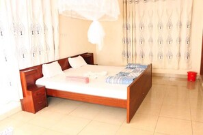 1 habitación y caja de seguridad en la habitación