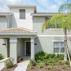 Villa | 4 bedrooms - Charming 4 BDR Townhome at Storey Lake Resort (Kissimmee)