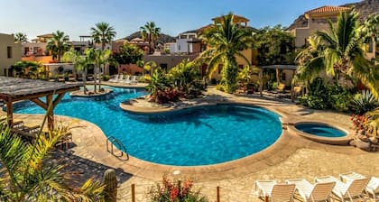 Comfort & inspiration in Loreto Bay... Beach, pool, cafes & beauty in few steps!