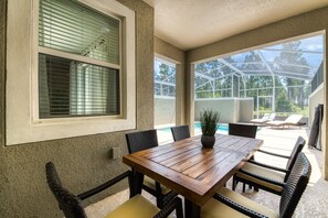 Villa - Chic Spacious With Private Pool Ideal Location (Kissimmee)