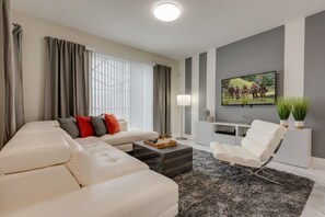 Villa | 4 bedrooms - Cozy Home Prime Disney Parks Location (Kissimmee)