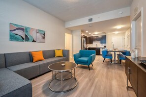 House | 3 bedrooms - Prime Location-spacious Condo for 8 Guests (Orlando)