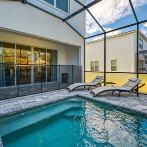 Villa | 4 bedrooms - Spacious New Modern Retreat (Clermont)