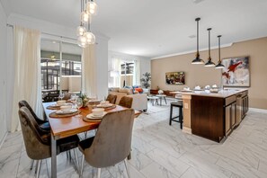 Villa | 4 bedrooms - Stunning Themed Home Private Pool Ideal Location (Kissimmee)