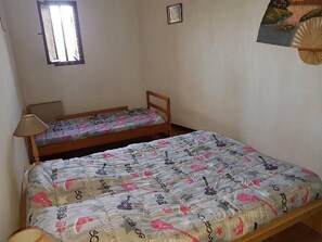 1 室のベッドルーム、WiFi、ベッドシーツ