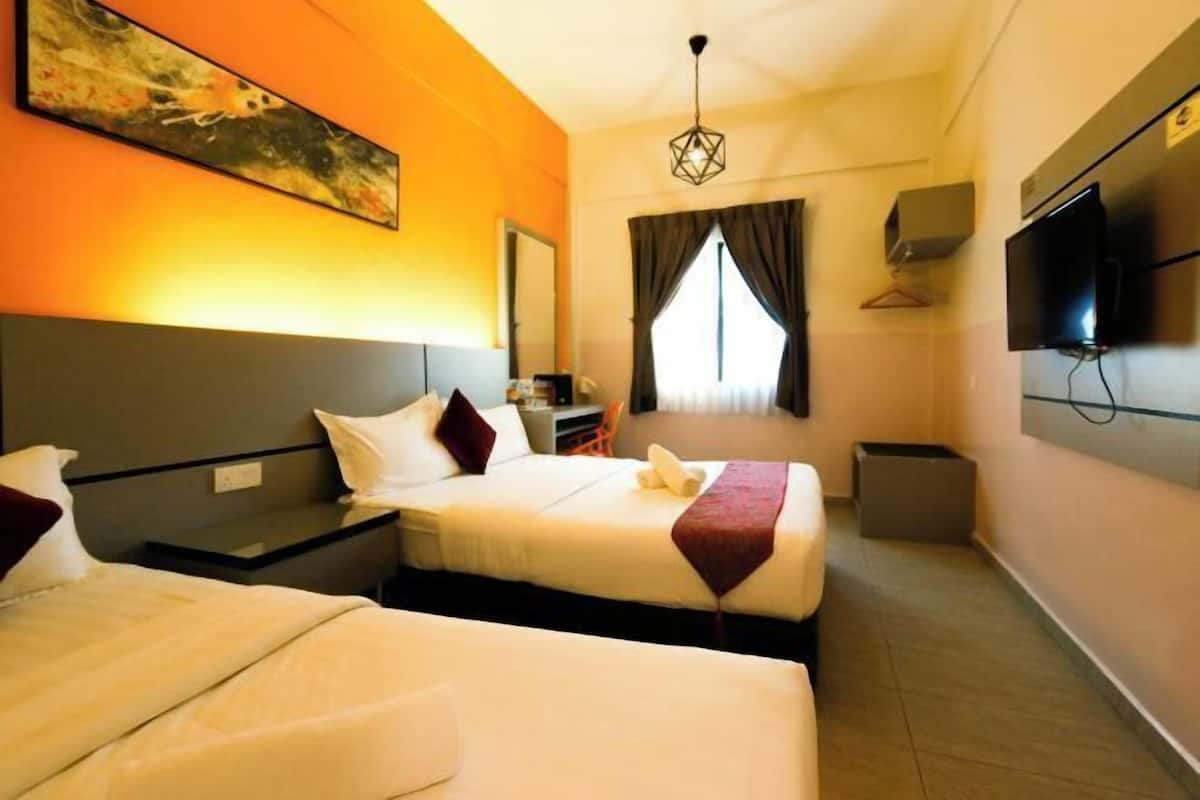 2 bedrooms, desk, free WiFi, bed sheets