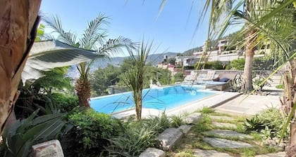 Custome Stone Villa with Gorgeous Castle and Sea View