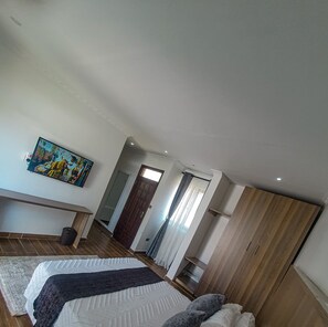 Blackout drapes, soundproofing, free WiFi - Olmak Beach Resort (Kendu Bay)