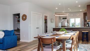 Casa geminada, várias camas (Sea La Vie) | Opções para refeição