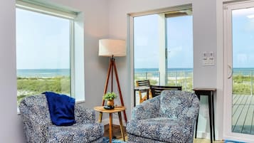 Townhome, Multiple Beds (Sea La Vie) | Living area