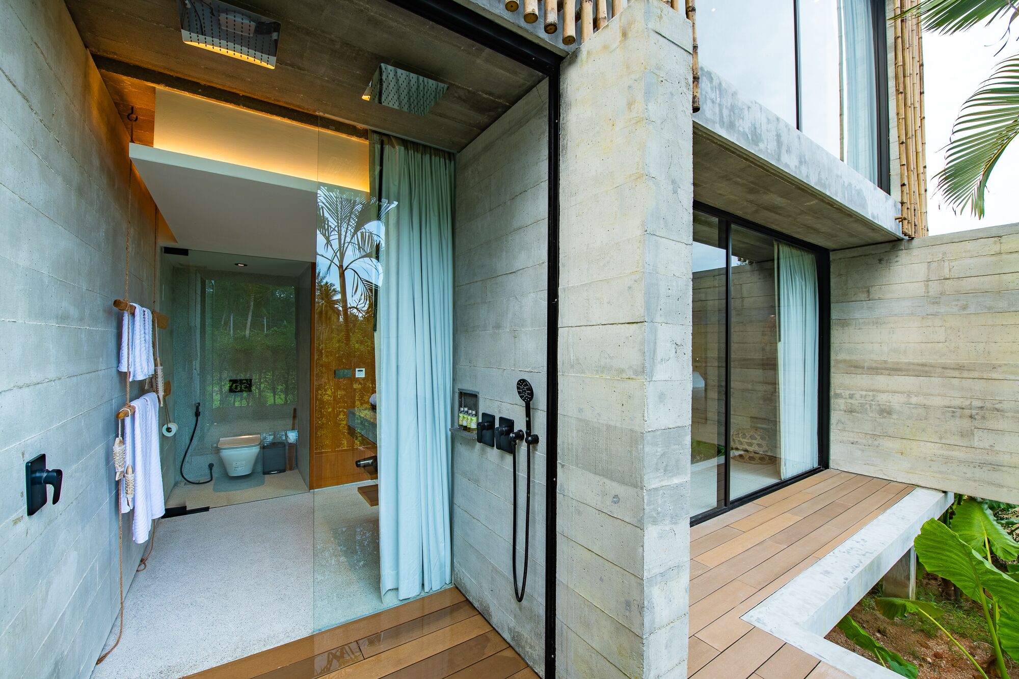 Suite luxueuse | 1 chambre, literie de qualité, minibar, coffre-fort