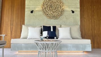 Panoramic Villa | Living area | MP3 dock
