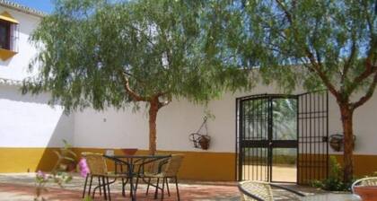 Casa de vacaciones "Casa San Cristobal" con vistas a la montaña y piscina compartida