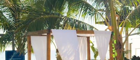 2 piscinas al aire libre