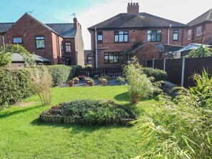 Exterior - Hideaway (Alfreton)