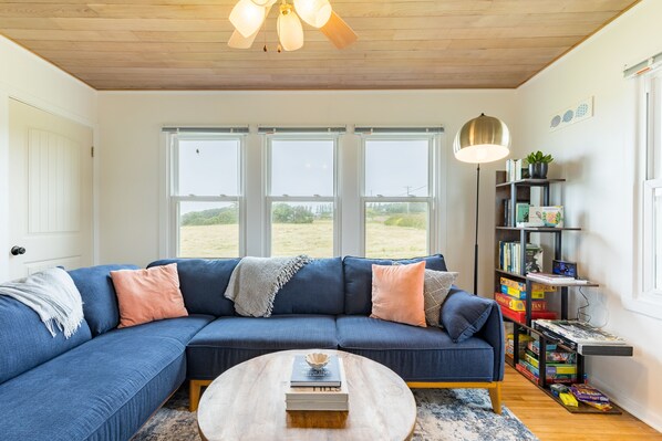 Smart TV, books