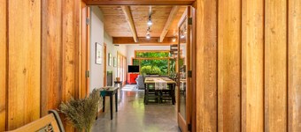 Rhythm Waters by AvantStay | Garden Paradise, Pond