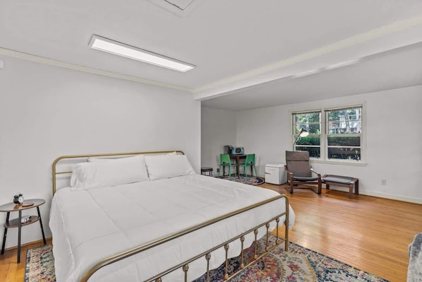 1 chambre, bureau, Wi-Fi, draps fournis
