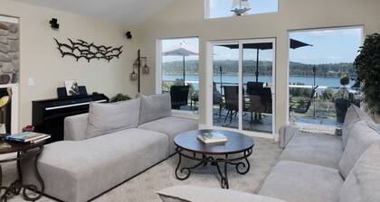 Fairway Harbor View by AvantStay | Outdoor Oasis
