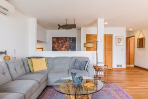 Smart TV, fireplace, table football, ping pong
