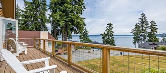 Camano Vista Paradise by AvantStay | Private Beach