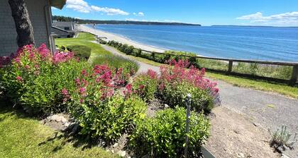 Mutiny Bay Condo by AvantStay | Walk to the Beach