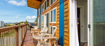 Lagoon Point Retreat • Beach Access + Fire Pit + Game Room | Chateau Coho
