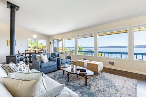 Saratoga by the Sea by AvantStay | Panoramic View, Near Langley
