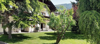 Appartement 'Mayr Drei' met Uitzicht op de Bergen, Balkon en Wi-Fi