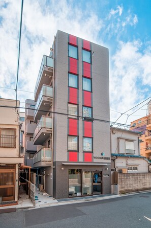 Exterior - JR Nippori 5min | 4F New Private Room | Kitchen, Wi-Fi, Washer | Promo Rate R402 (Arakawa City,)