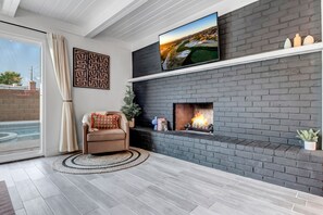 Interior - Sunset Hideaway: Your Luxury Dream Summer Retreat (Phoenix)