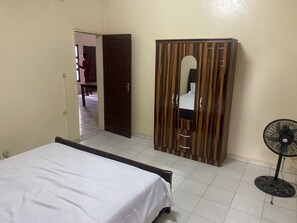 WiFi, bed sheets - Very comfortable apartment in a residential area........ (Nouakchott)