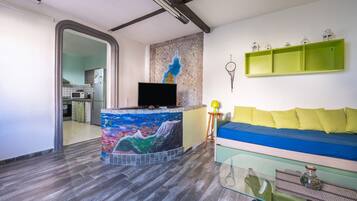3 chambres, fer et planche Ă repasser, draps fournis