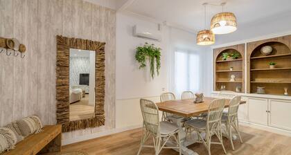 Vacation Home "Casa Ilusion" with Private Terrace & Wi-Fi