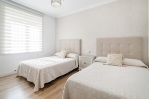 3 slaapkamers, een strijkplank/strijkijzer, gratis wifi