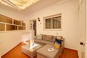 TV - Apartment 'Âncora B' with Private Terrace (Monte Gordo)