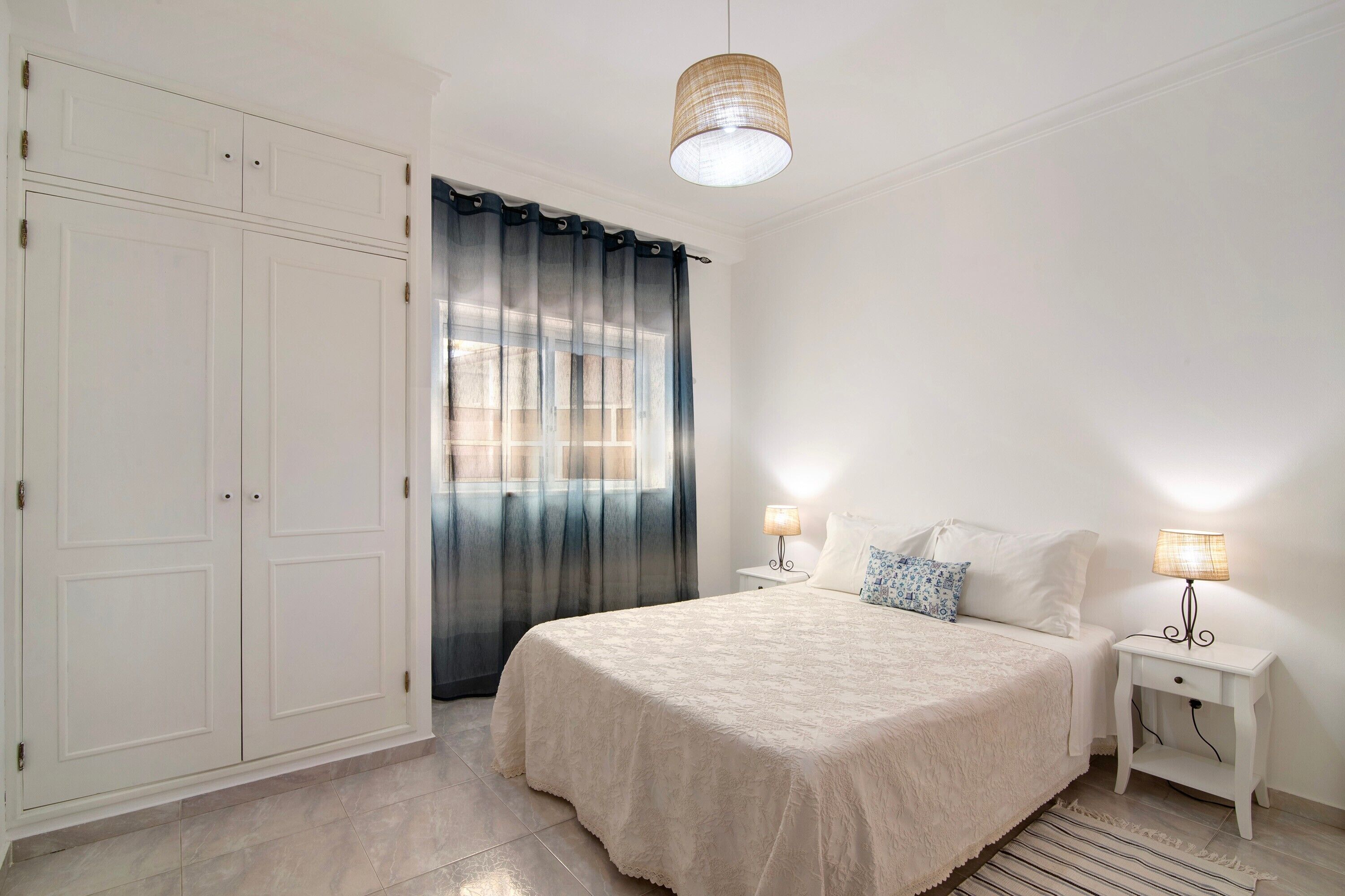 2 Schlafzimmer, Bügeleisen/Bügelbrett, Bettwäsche