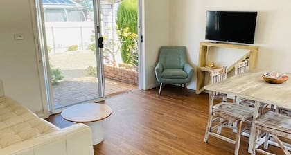 Holiday unit 1 in Port Victoria