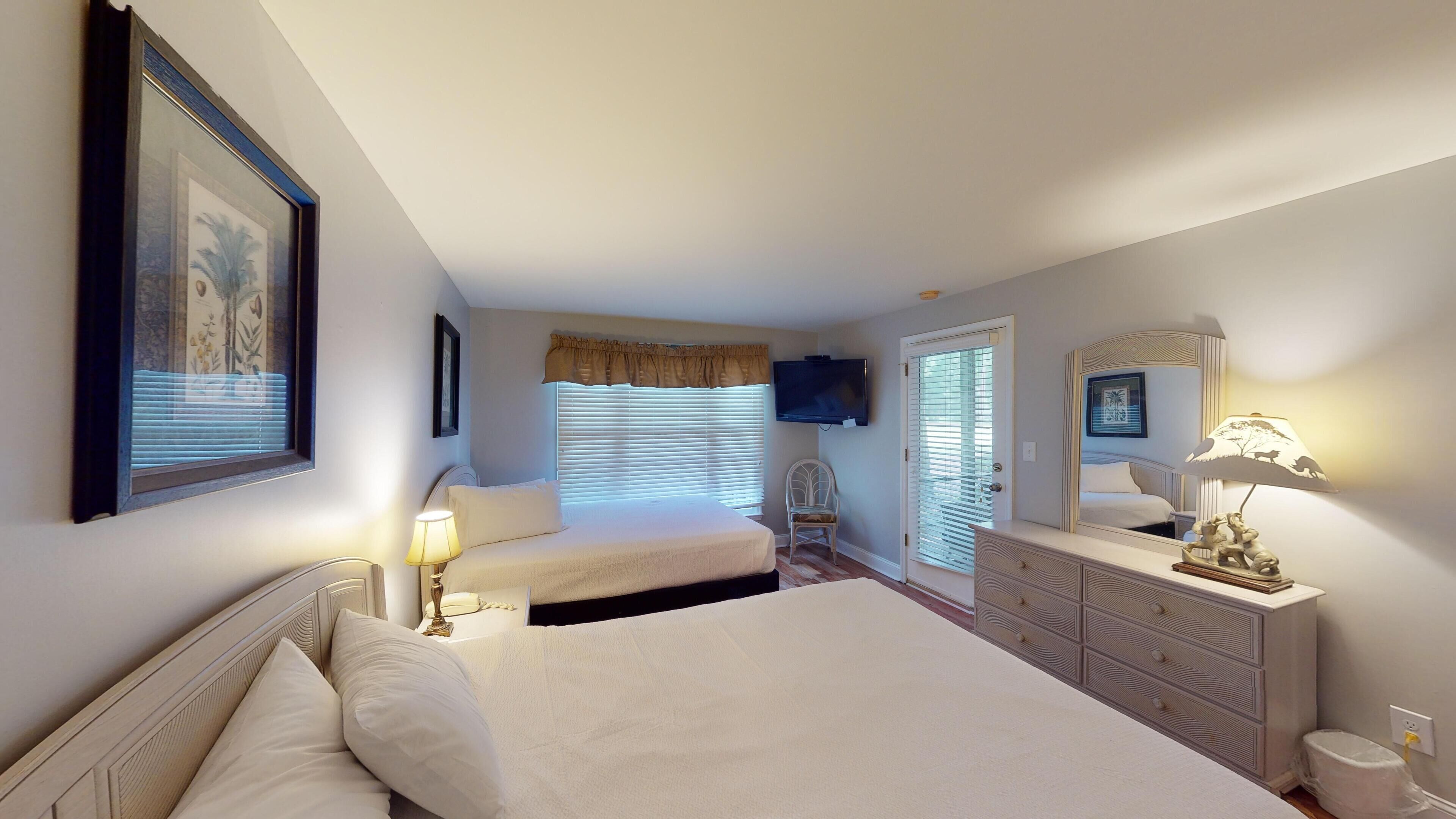 1 camera, accesso a Internet, lenzuola