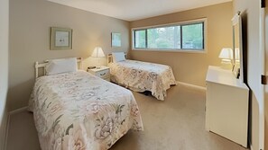 2 bedrooms, WiFi, bed sheets