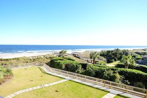 Property grounds - Beachside Serenity Inviting 2BR Resort Amenities (Pawleys Island)