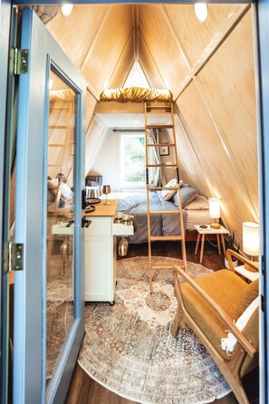 1 bedroom, free WiFi, bed sheets - Tiny A-Frame | Sleeps 3 | Romantic |Hiking Nearby (Rockbridge)