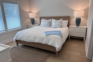 7 bedrooms, Internet, bed sheets - Beautiful Marshview home with 7 Bedrooms (Pawleys Island)