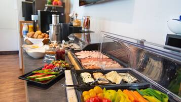 Tägliches inbegriffenes Frühstücksbuffet