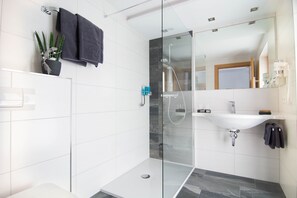 Comfort Room | Bathroom