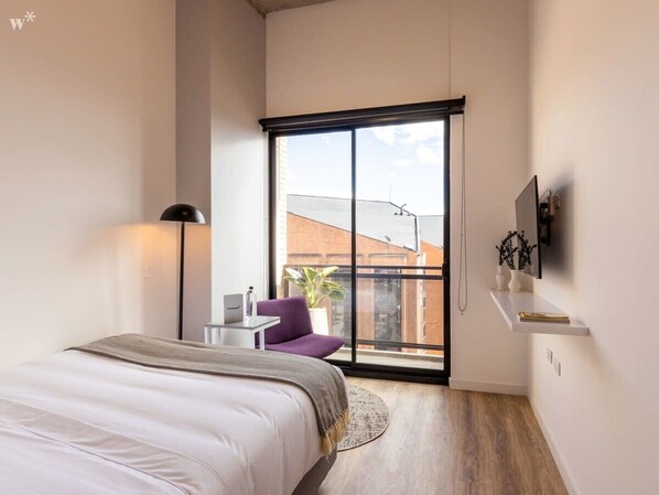 1 bedroom, desk, iron/ironing board, WiFi