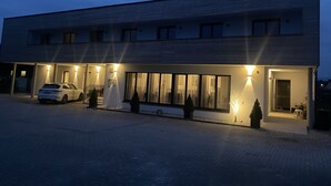 Front of property - Brandnerhof (Dietach)